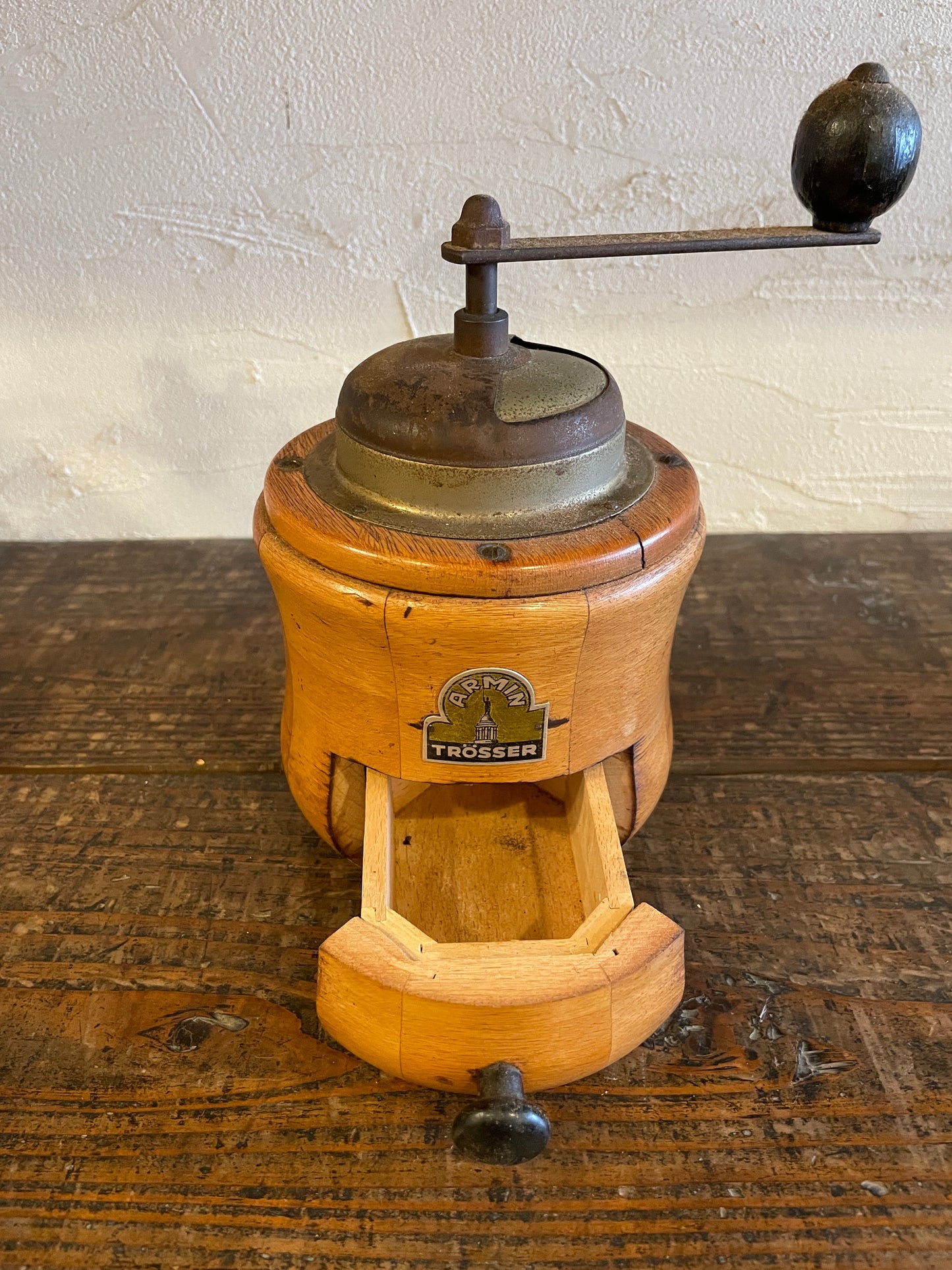 【№ 10】 ARMIN TROSSER wood round coffee mill
