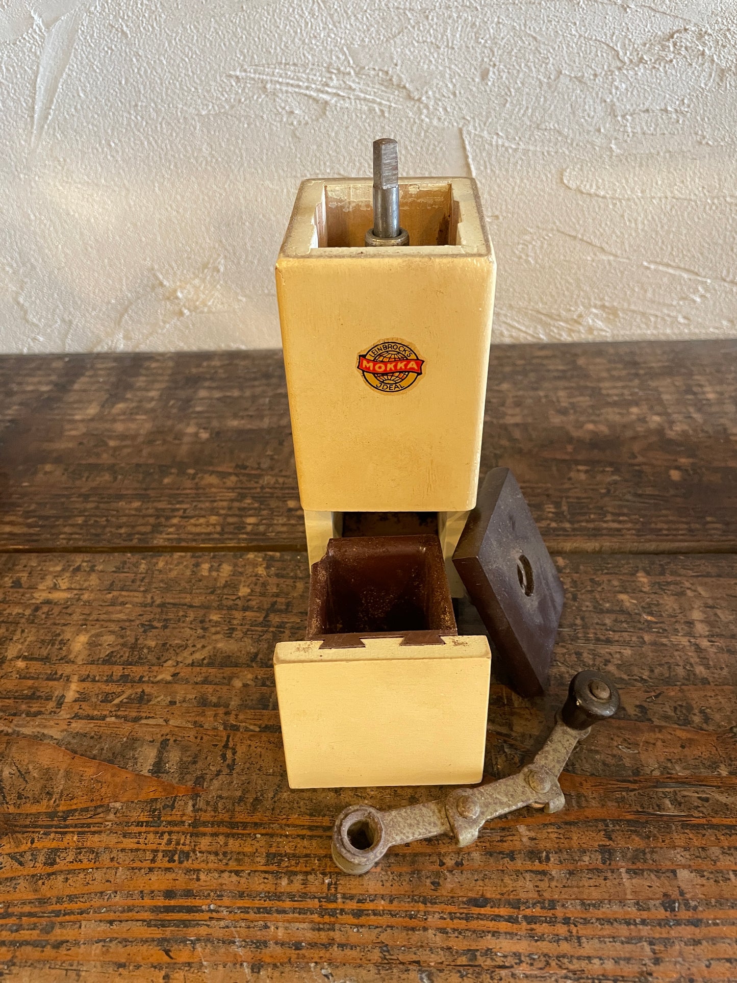 【№ 29】 Leinbrock wood coffee mill Nr.630 "Reisekaffeemuhle"