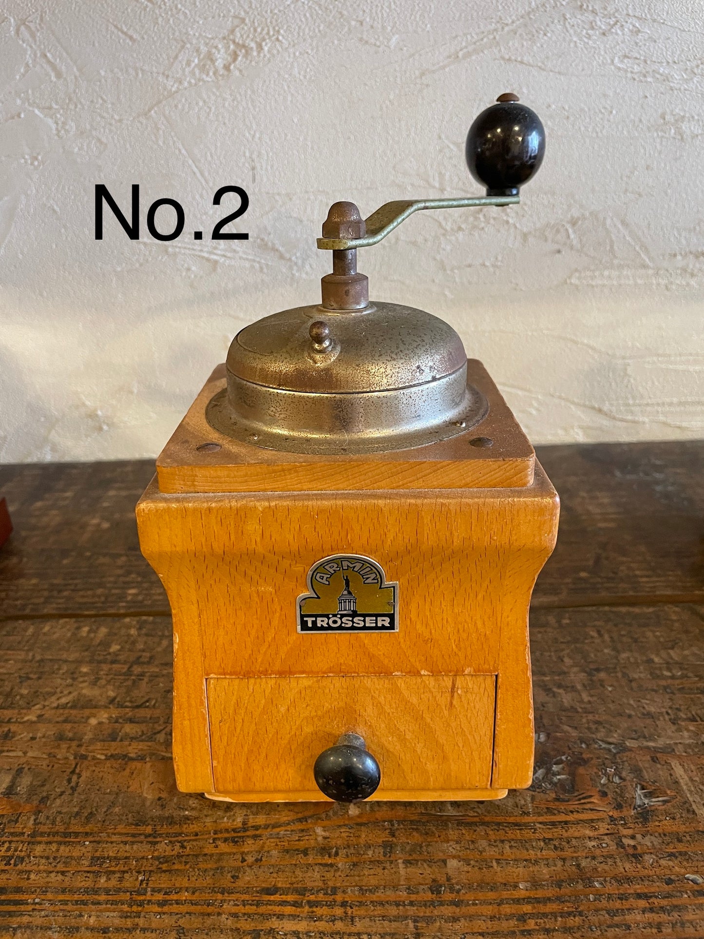 【№ 2】 ARMIN TROSSER wood box coffee mill