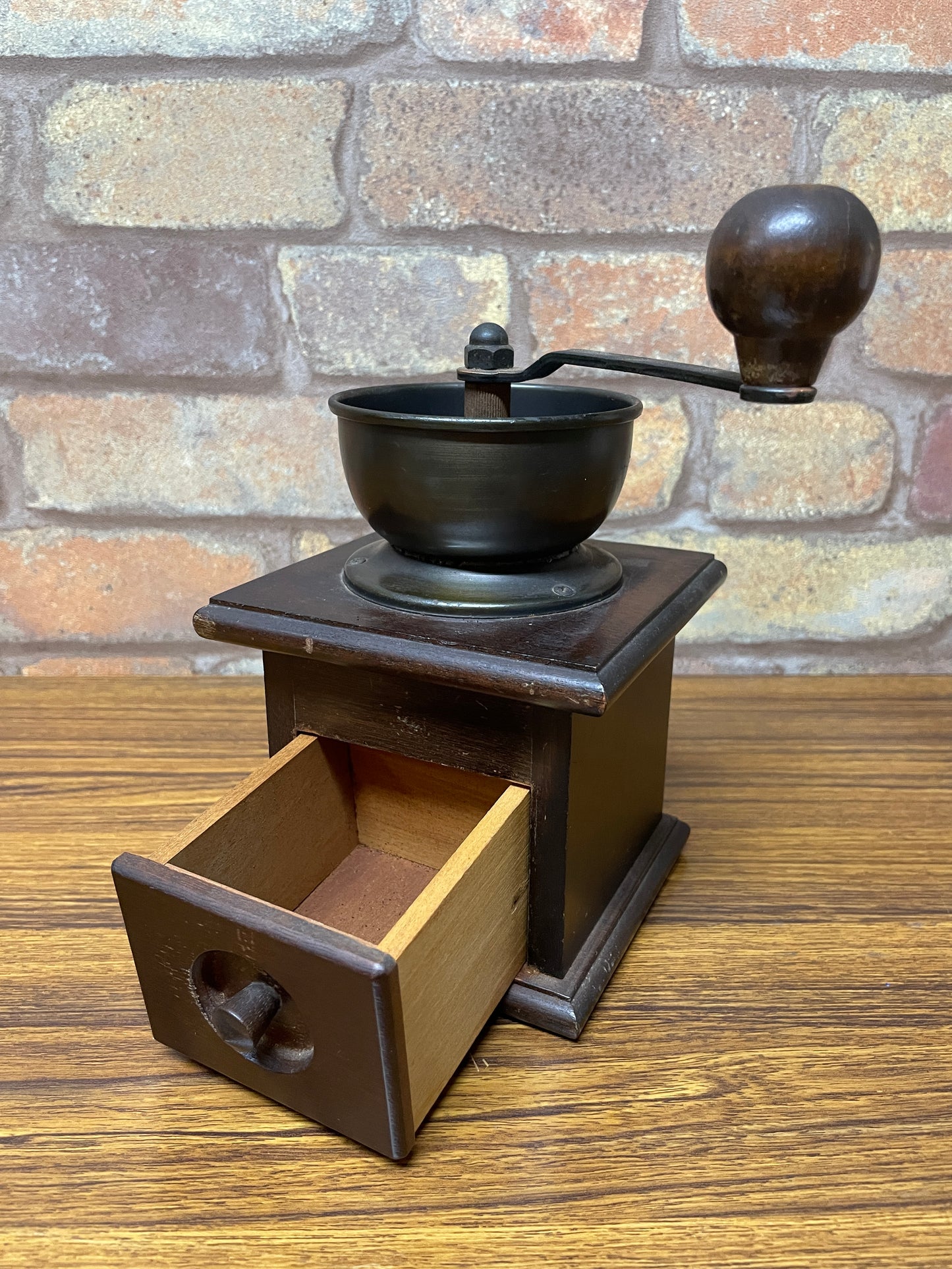 【USED 008】 HARIO wood coffee mill