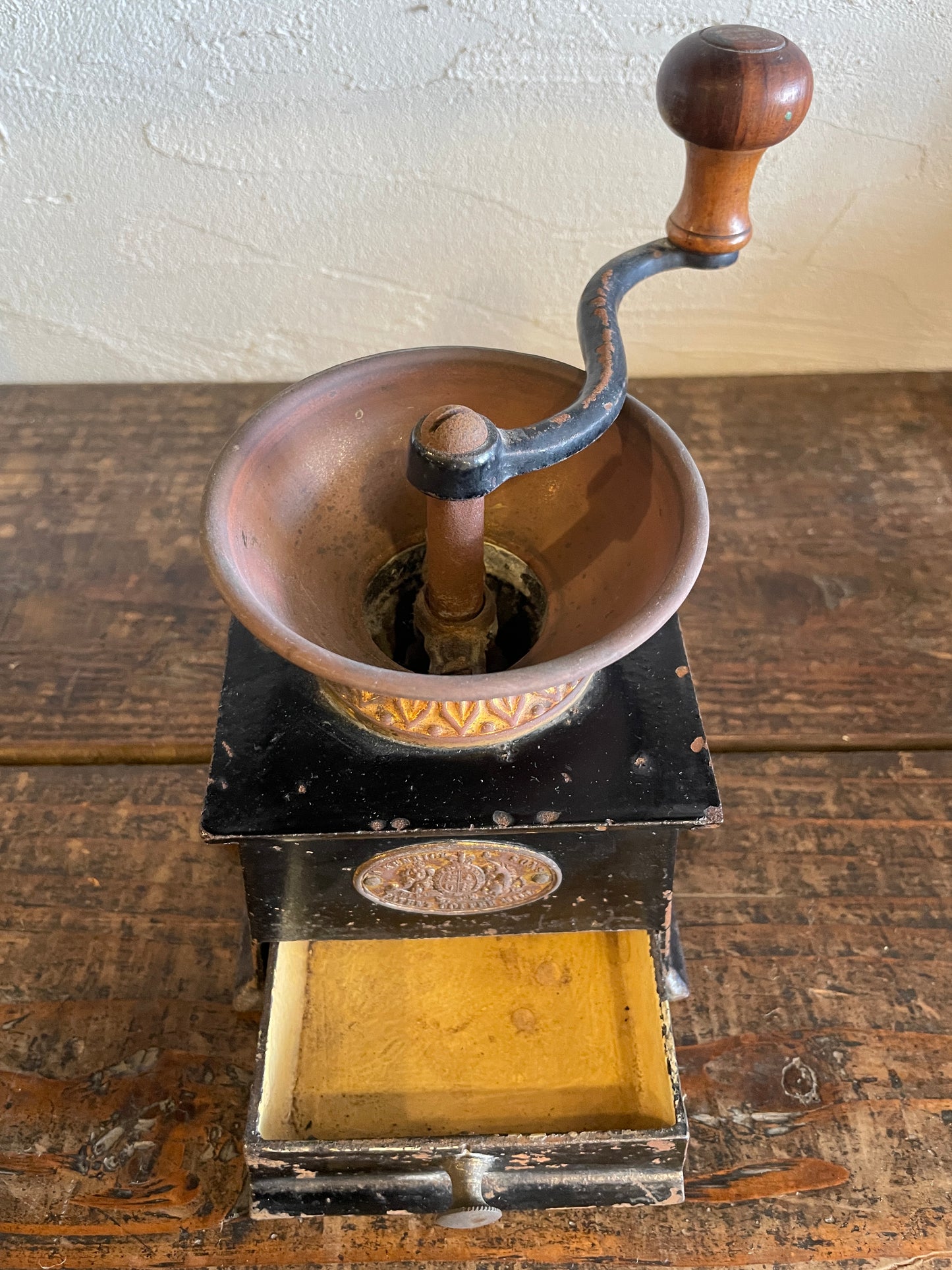 【№ 40】 KENRICK & SONS cast iron coffee mill