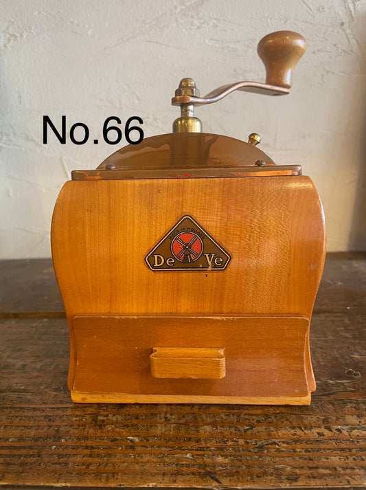 【№ 66】 DeVe copper top wood box coffee mill