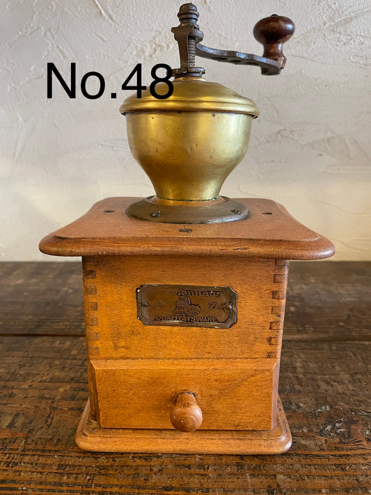 【№ 48】 ZASSENHAUS wood coffee mill